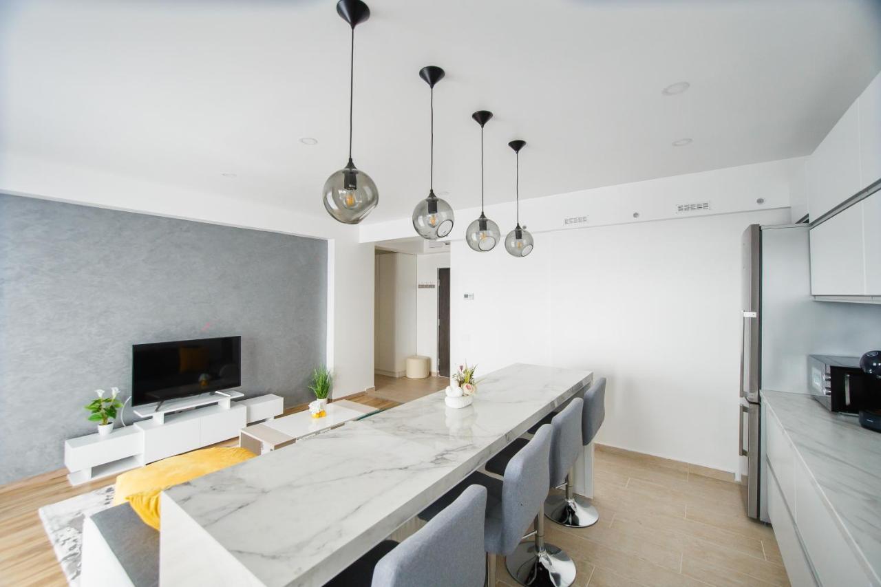 Elegant&Spacious – Central Apartment Oradea Exterior foto